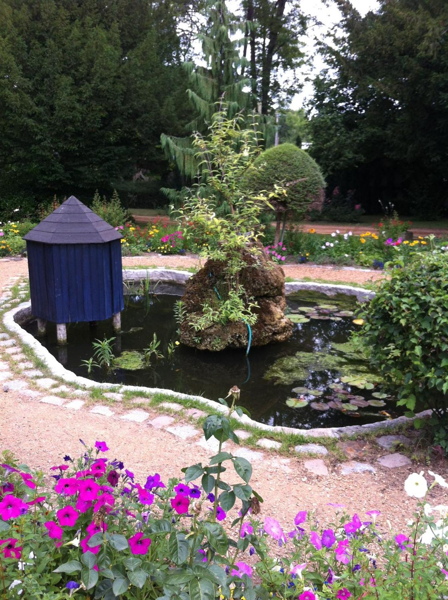 Au Fond De La Cour Bed & Breakfast Veyre-Monton Dış mekan fotoğraf