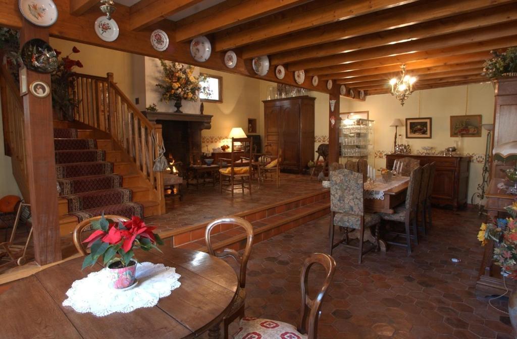 Au Fond De La Cour Bed & Breakfast Veyre-Monton Dış mekan fotoğraf